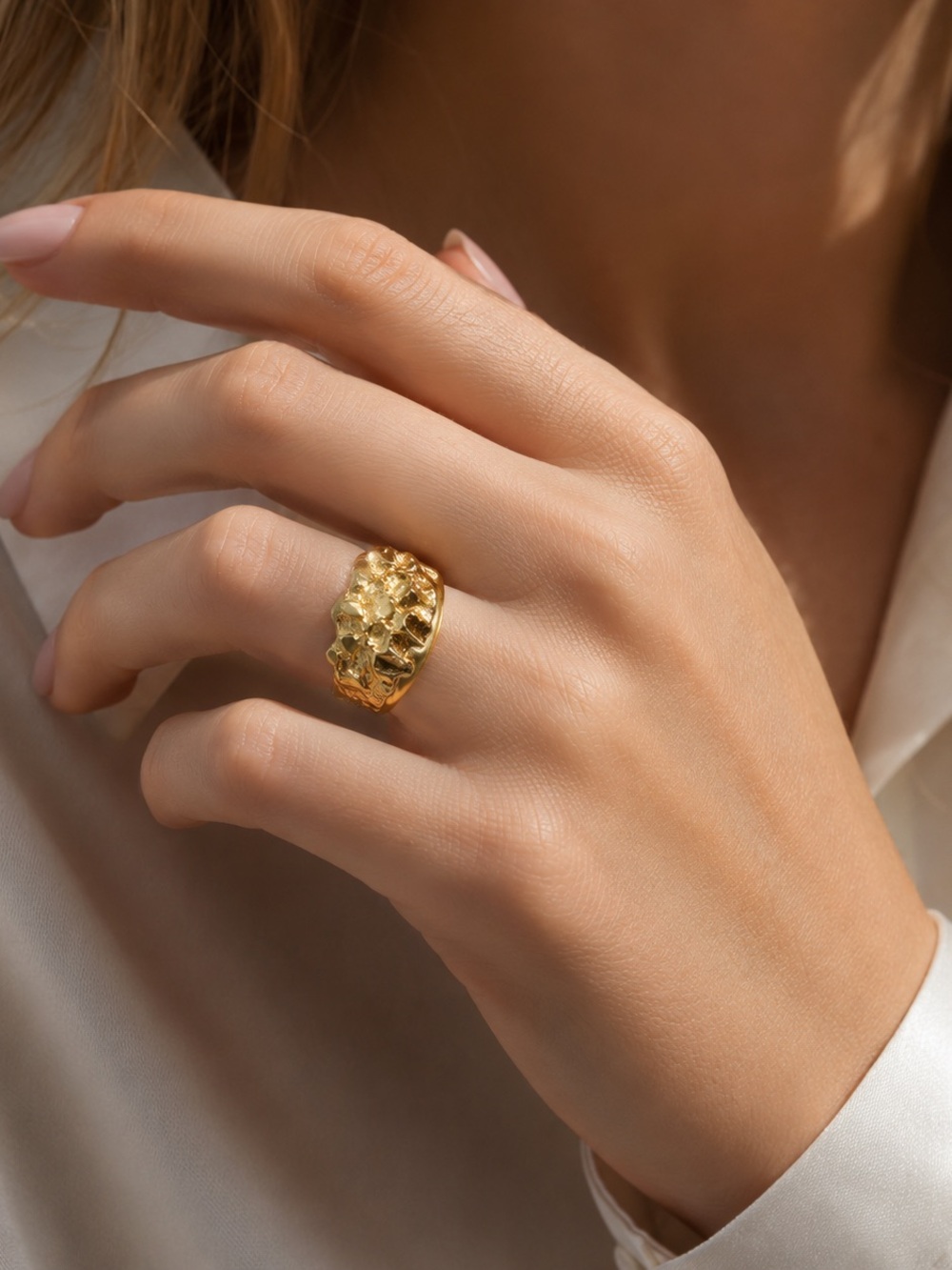 Textured Gold Dome Ring for Women - Elegant Sculpted Band